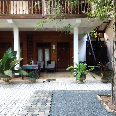 Gold Ocean House Apartment Dikwella Bagian luar foto