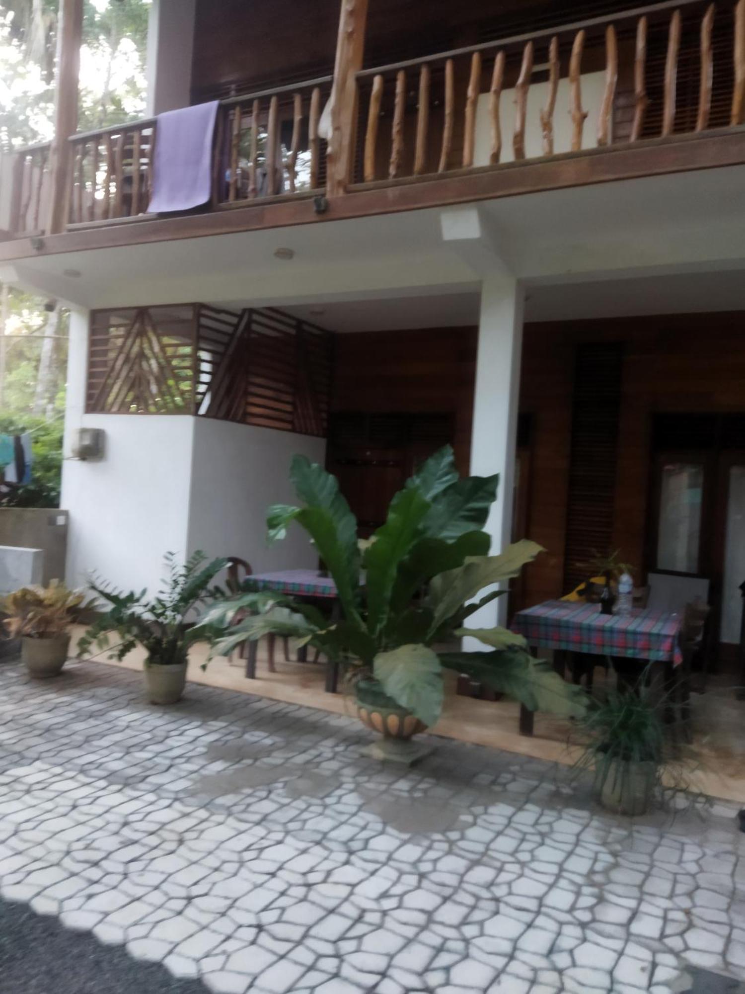 Gold Ocean House Apartment Dikwella Bagian luar foto
