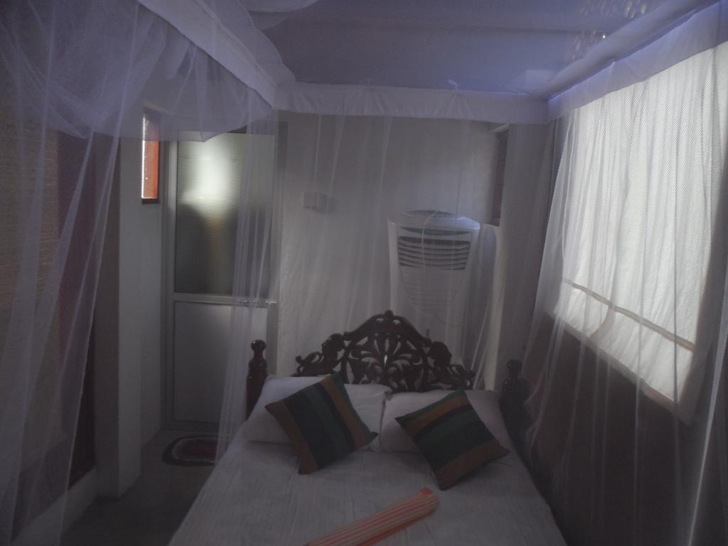Gold Ocean House Apartment Dikwella Bagian luar foto