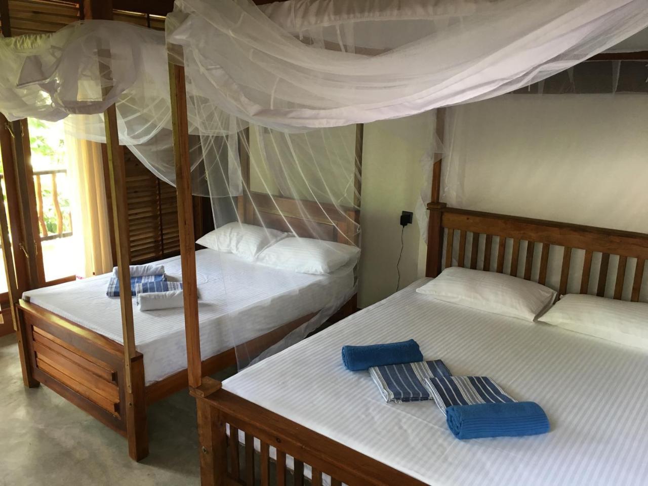 Gold Ocean House Apartment Dikwella Bagian luar foto