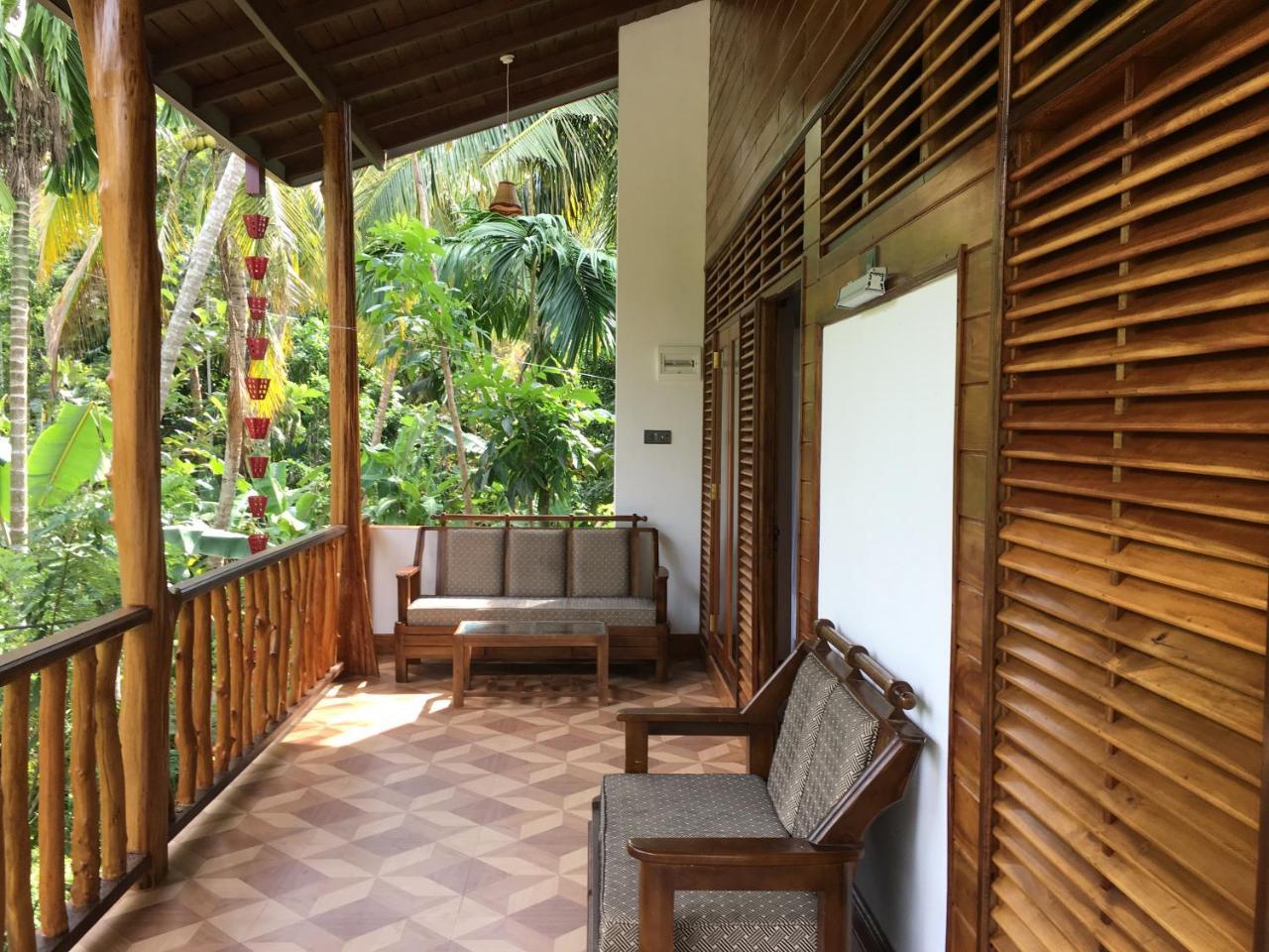 Gold Ocean House Apartment Dikwella Bagian luar foto