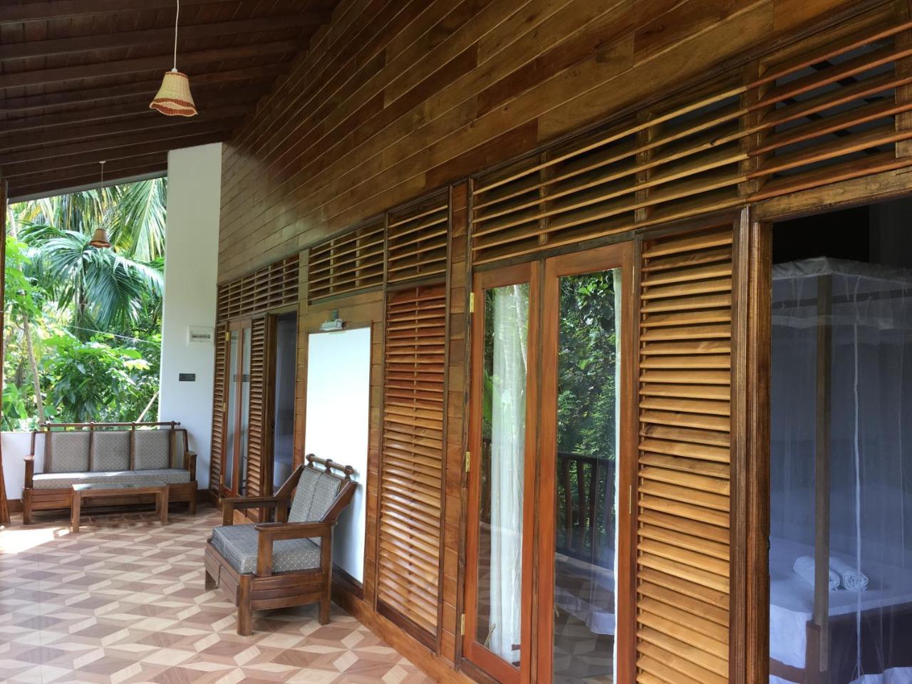 Gold Ocean House Apartment Dikwella Bagian luar foto
