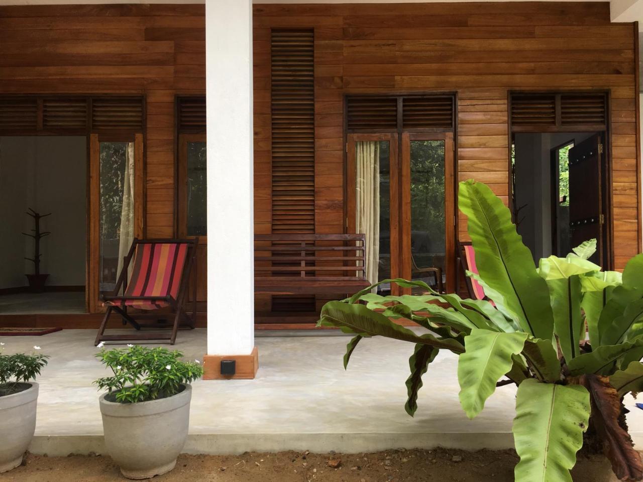 Gold Ocean House Apartment Dikwella Bagian luar foto